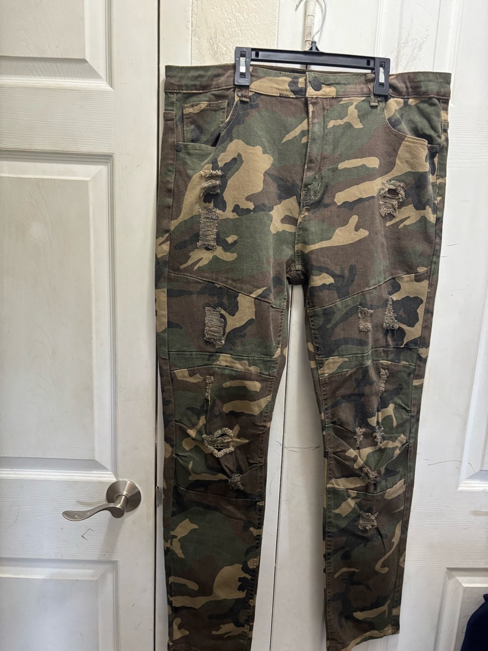 Blind trust Camo Distressed Skinny Cargo Pants